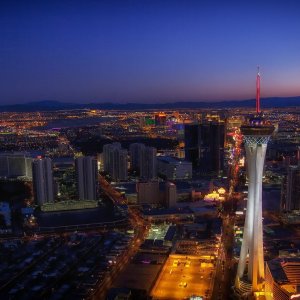Las Vegas Strip mit Stratosphere Tower